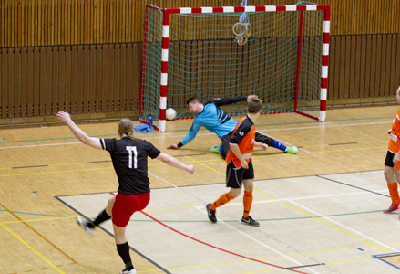 Kuva 8.12.2012 Huhtaharjulla pelatusta ottelusta Feeniks - PoPS-78